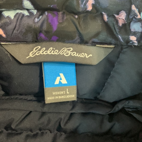 Eddie Bauer puffer coat - Picture 3 of 4
